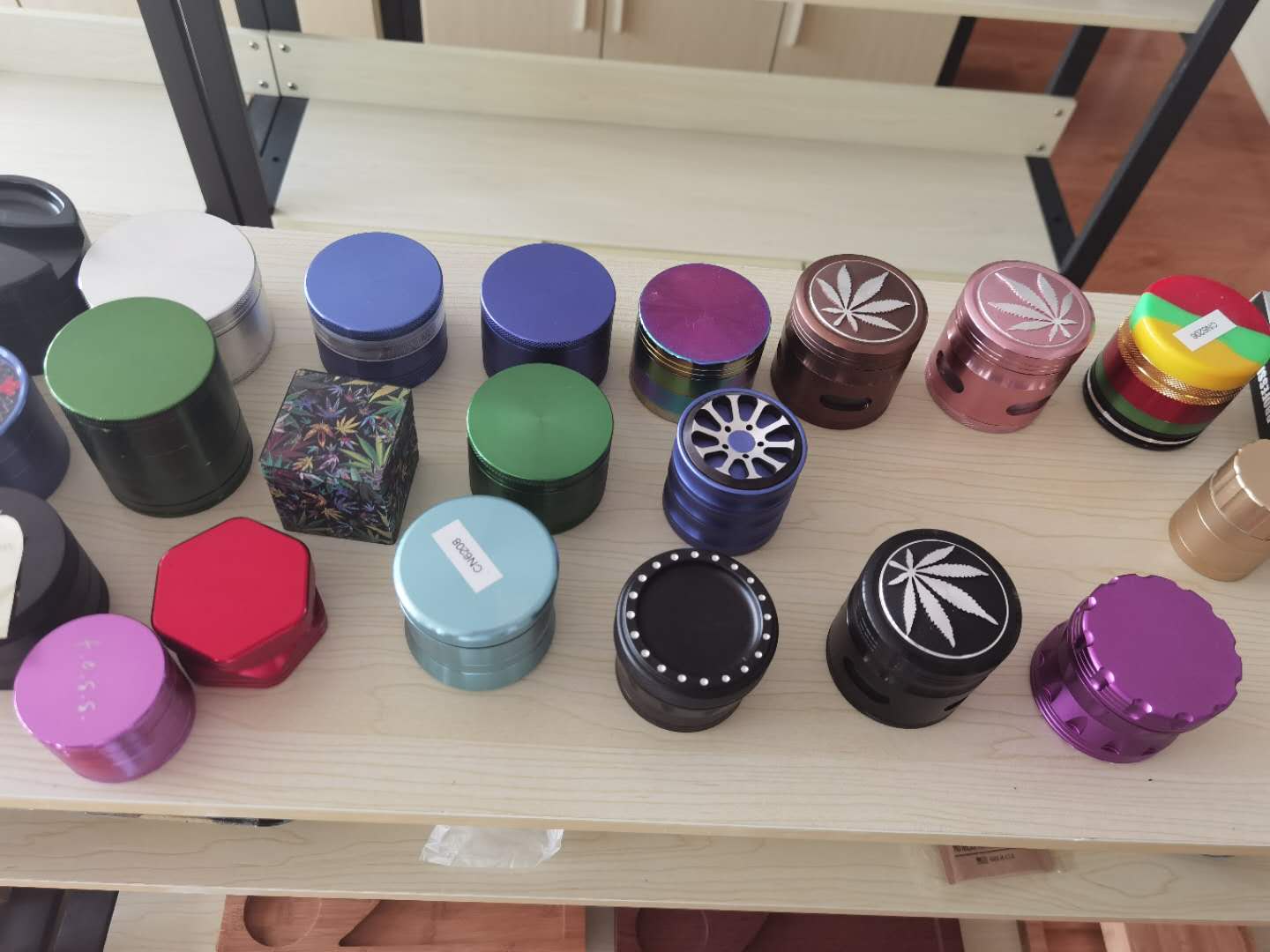 grinder smoking (3)